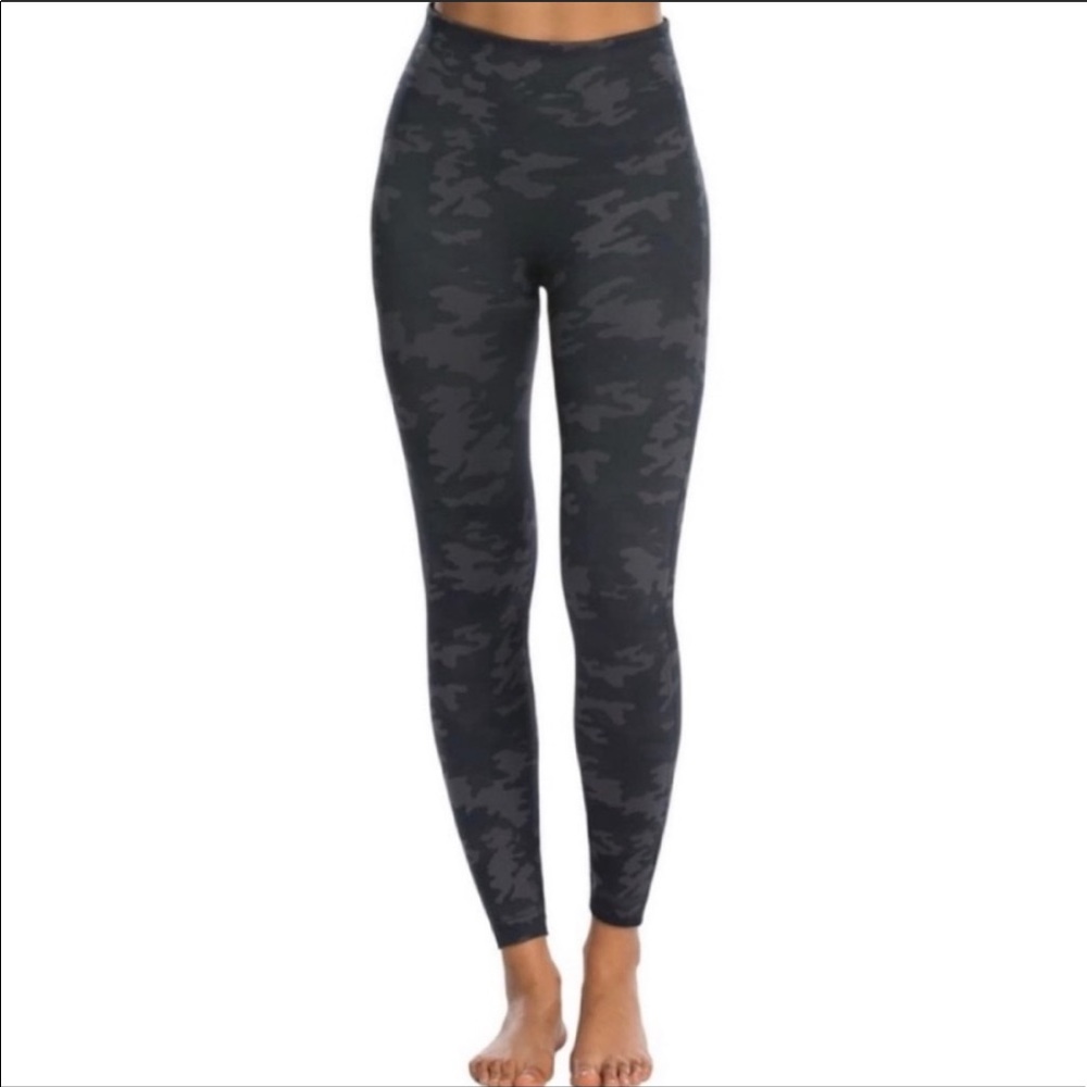 Spanx Seamless Camo Leggings - Picture 1 of 5
